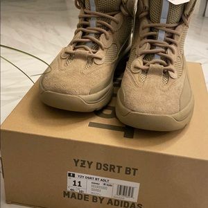 COPY - COPY - BRAND NEW NEVER WORN YEEZY BOOTS! M…